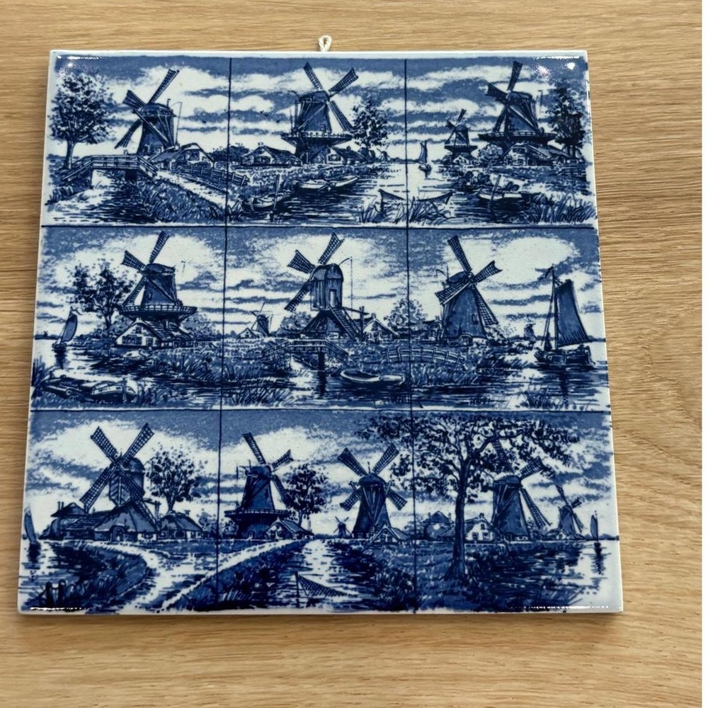 Classic blue and white Delft certain tile